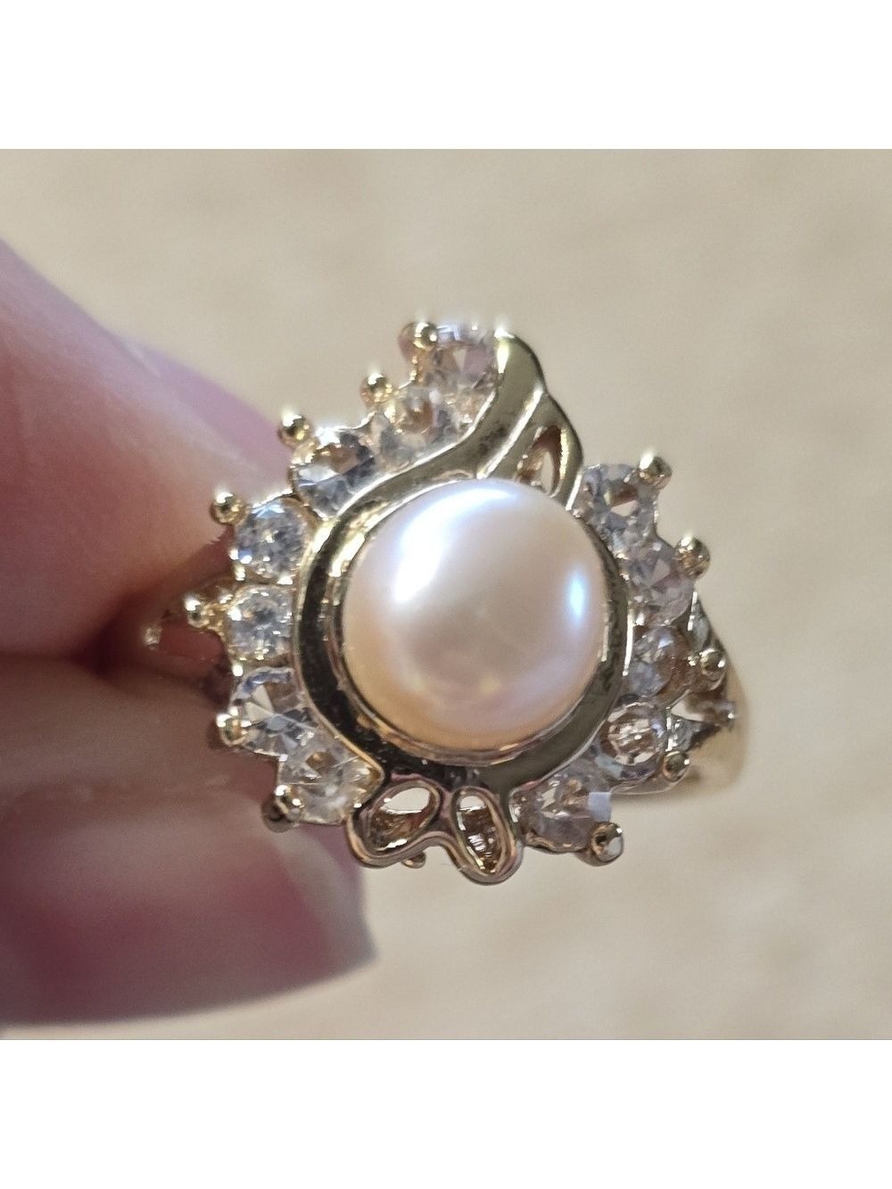Elegant Gold Faux Pearl and Crystal Ring
